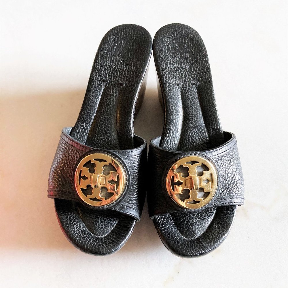 Rare Tory Burch Selma slide sandal black gold metal logo, platform wedge slides